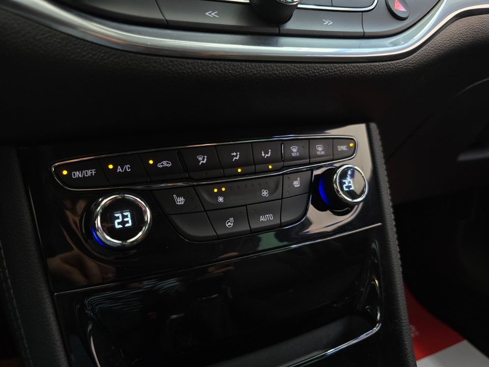 Opel Astra 1,4 T 150 Innovation 5d