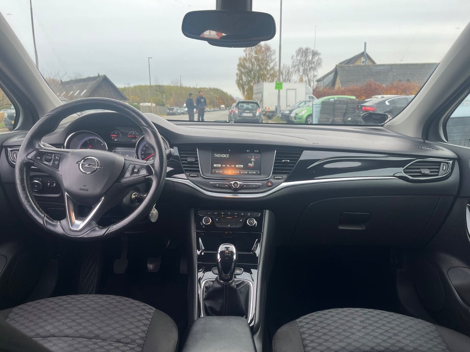 Opel Astra 1,6 CDTi 110 Enjoy 5d