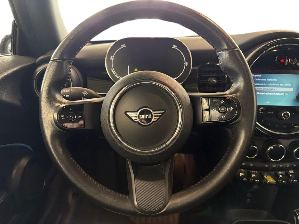 MINI Cooper SE Camden Edition 3d