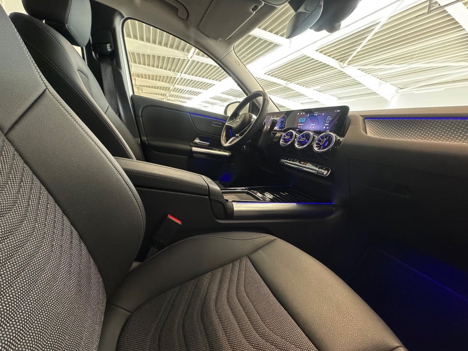 Mercedes EQA250+ Progressive Advance 5d