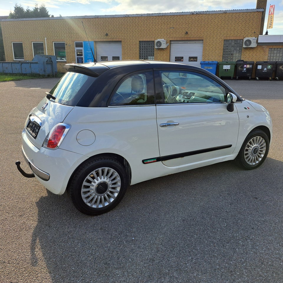 Fiat 500 1,3 MJT 75 Lounge 3d