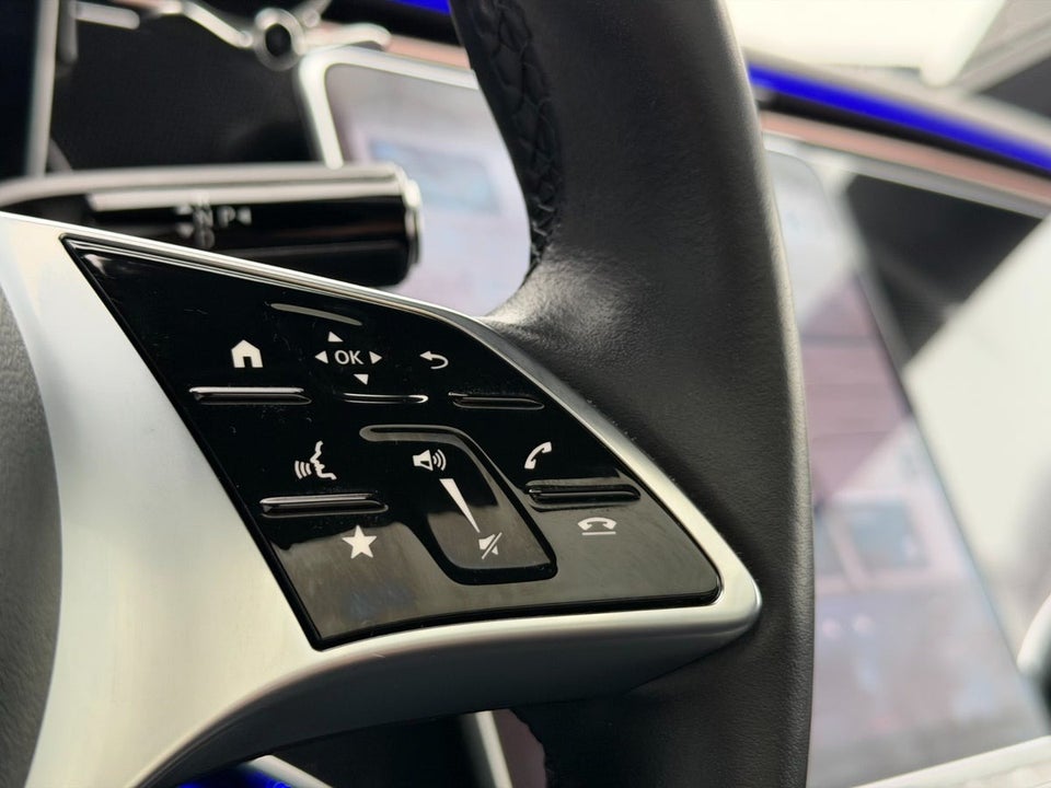 Mercedes EQE350 AMG Line 4d