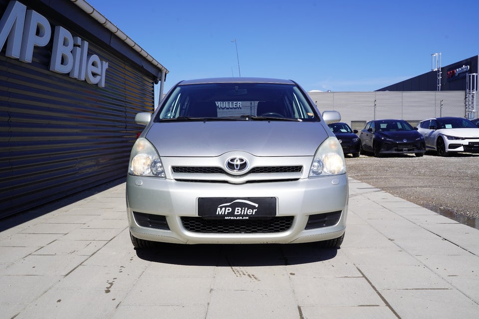 Toyota Corolla Verso 1,8 Terra 7prs 5d