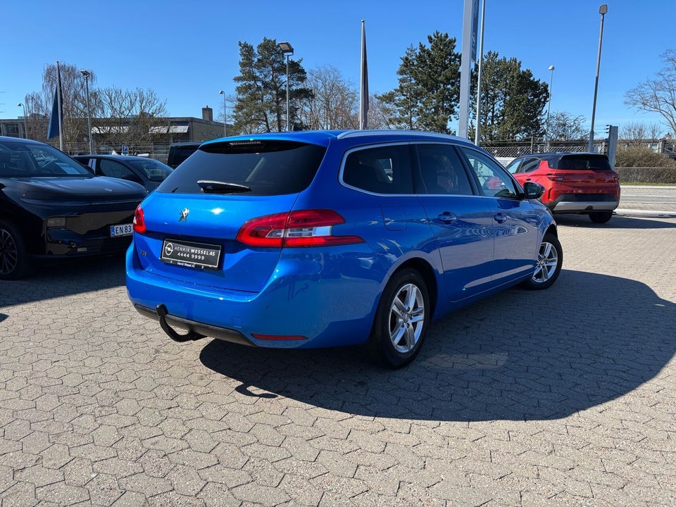 Peugeot 308 1,6 BlueHDi 120 Allure Sky SW EAT6 5d