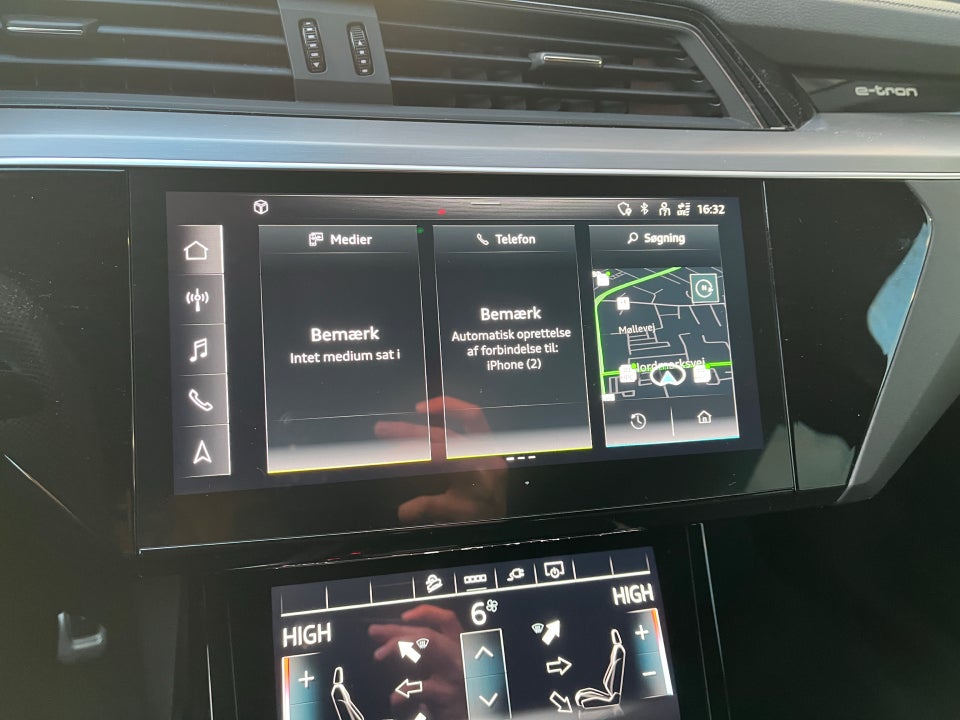 Audi Q8 e-tron 55 S-line quattro 5d