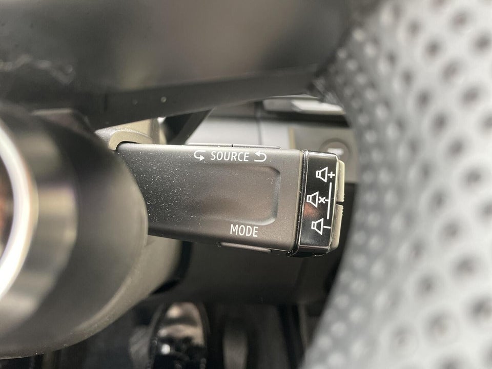 Renault Scenic E-Tech 87 Iconic 5d