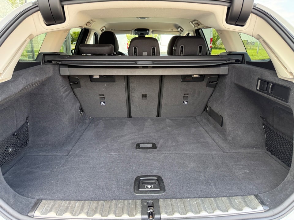 BMW 320d 2,0 Touring Connected aut. 5d