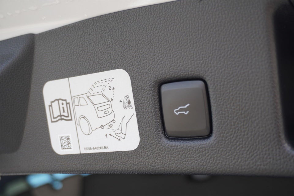 Ford Kuga 2,5 PHEV Titanium X CVT 5d