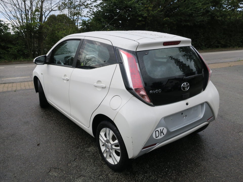 Toyota Aygo 1,0 VVT-i x-wave 3d