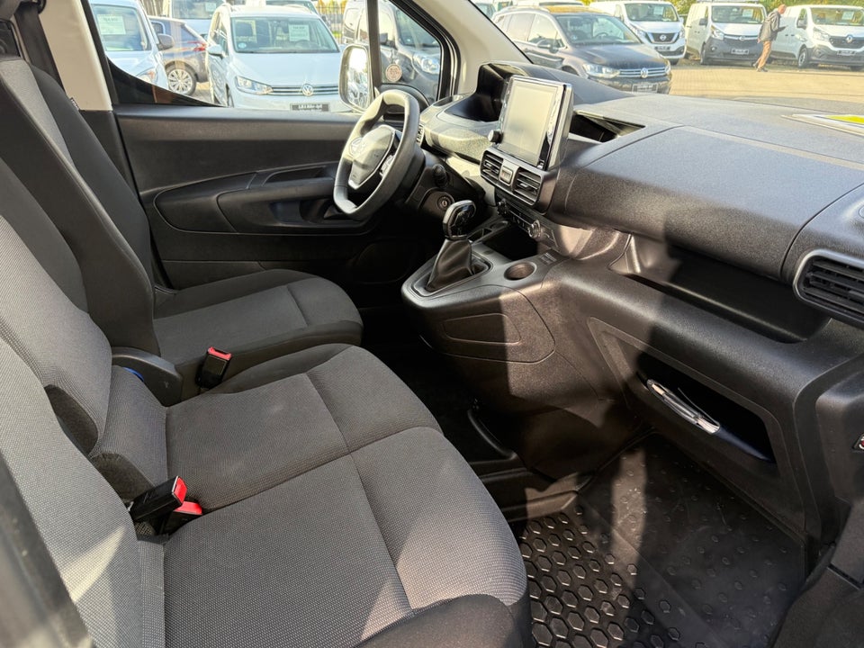 Peugeot Partner 1,5 BlueHDi 100 L1V2 Plus Van