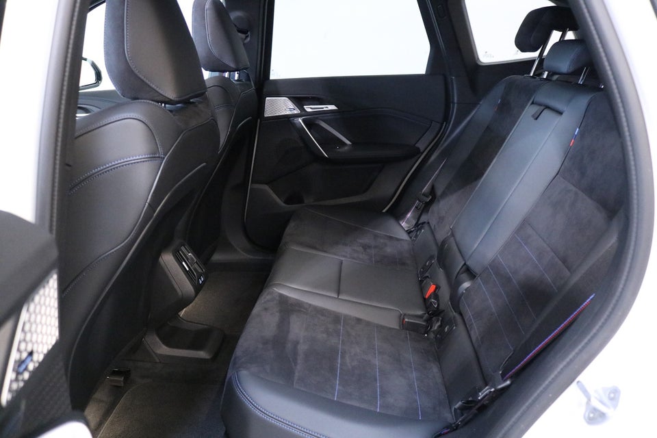 BMW iX1 eDrive20 M-Sport Pro 5d