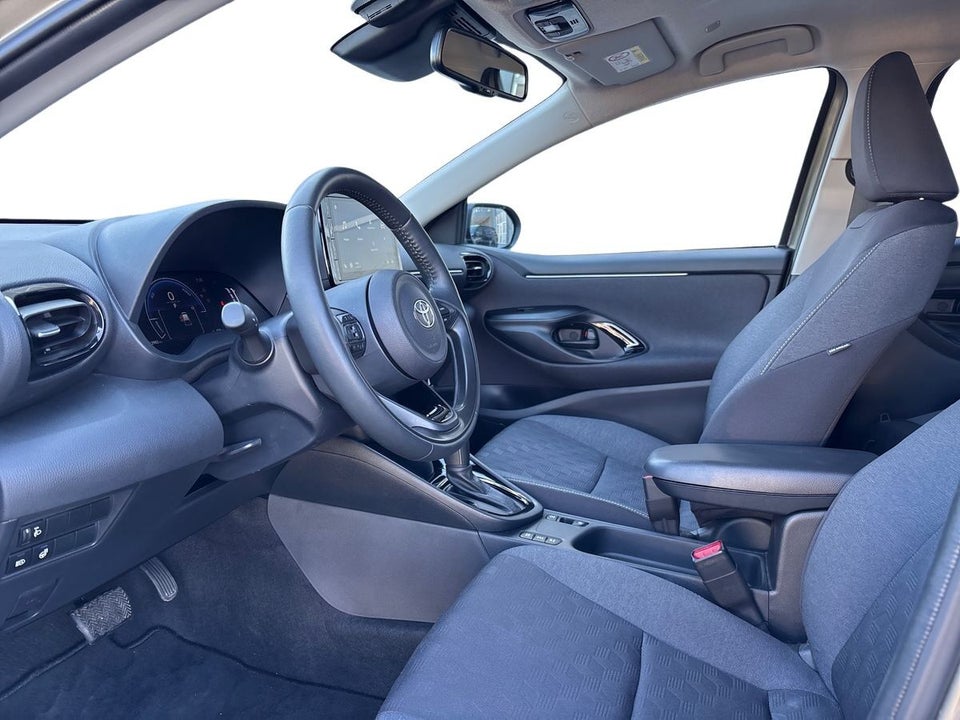 Toyota Yaris 1,5 Hybrid Style e-CVT Van 5d