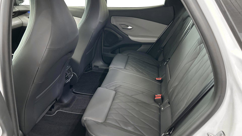 Ford Capri 82 Premium Extended Range 5d