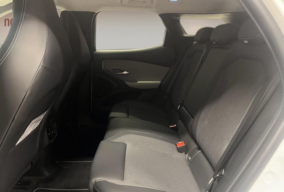 Ford Explorer 77 Select Extended Range 5d