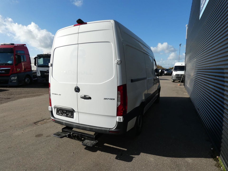 Mercedes Sprinter 317 2,0 CDi A2 Kassevogn aut. RWD