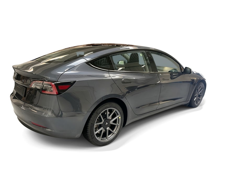 Tesla Model 3 RWD 4d