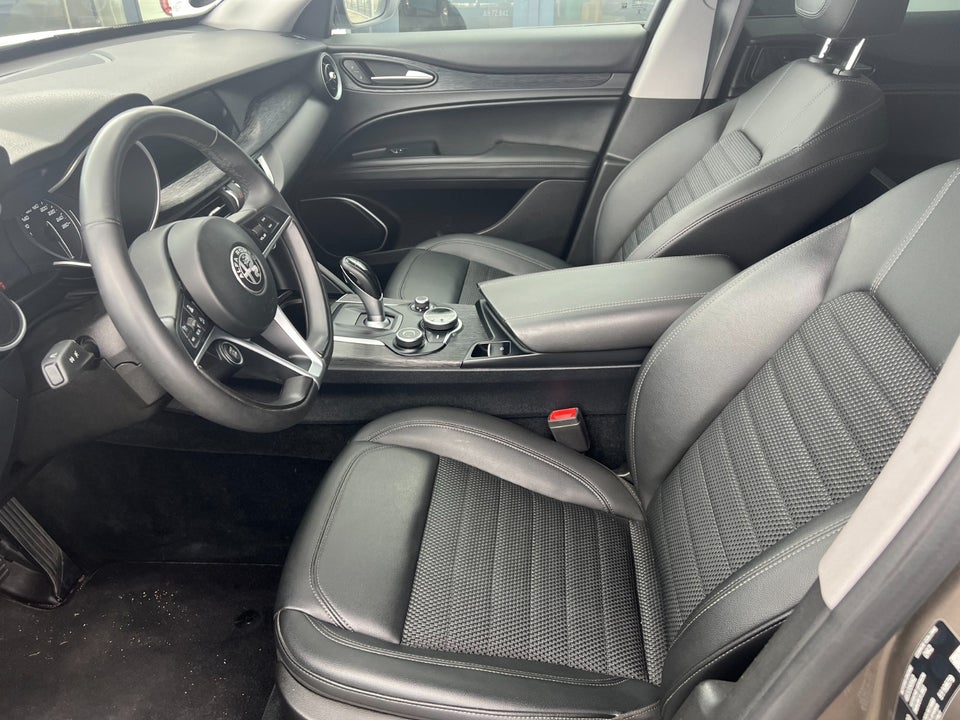 Alfa Romeo Stelvio 2,2 JTD 190 Edizione aut. Van 5d