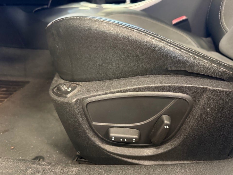 Renault Laguna III 2,0 dCi 150 Dynamique Sport Tourer 5d