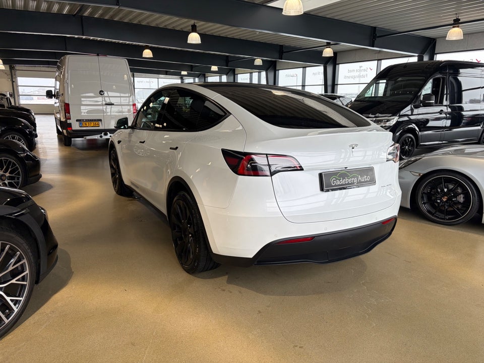 Tesla Model Y Long Range AWD 5d