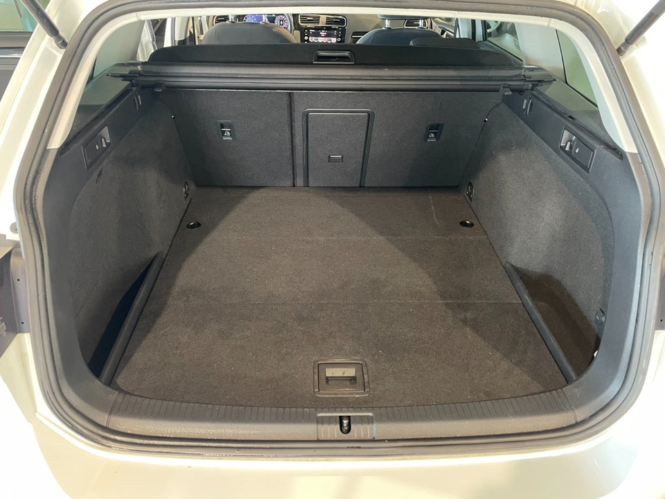 VW Golf VII 1,5 TSi 150 R-line Variant DSG 5d