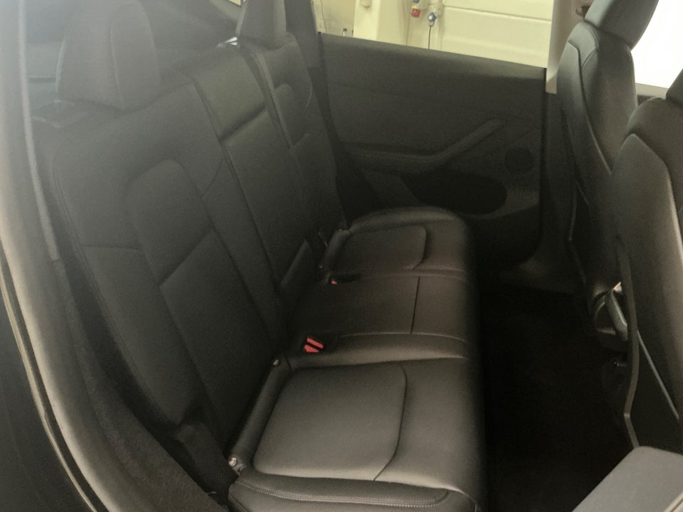 Tesla Model Y Long Range RWD 5d