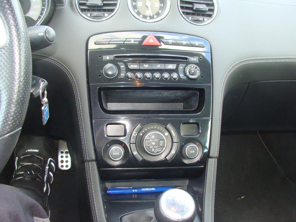 Peugeot RCZ 2,0 HDi 163 2d