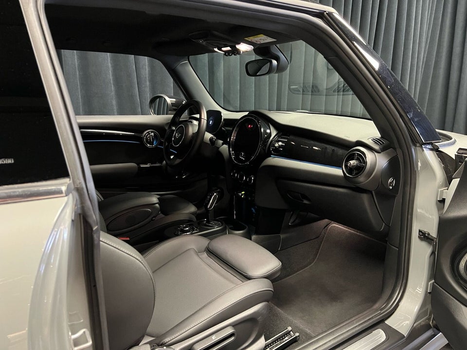 MINI Cooper SE Classic Trim 3d