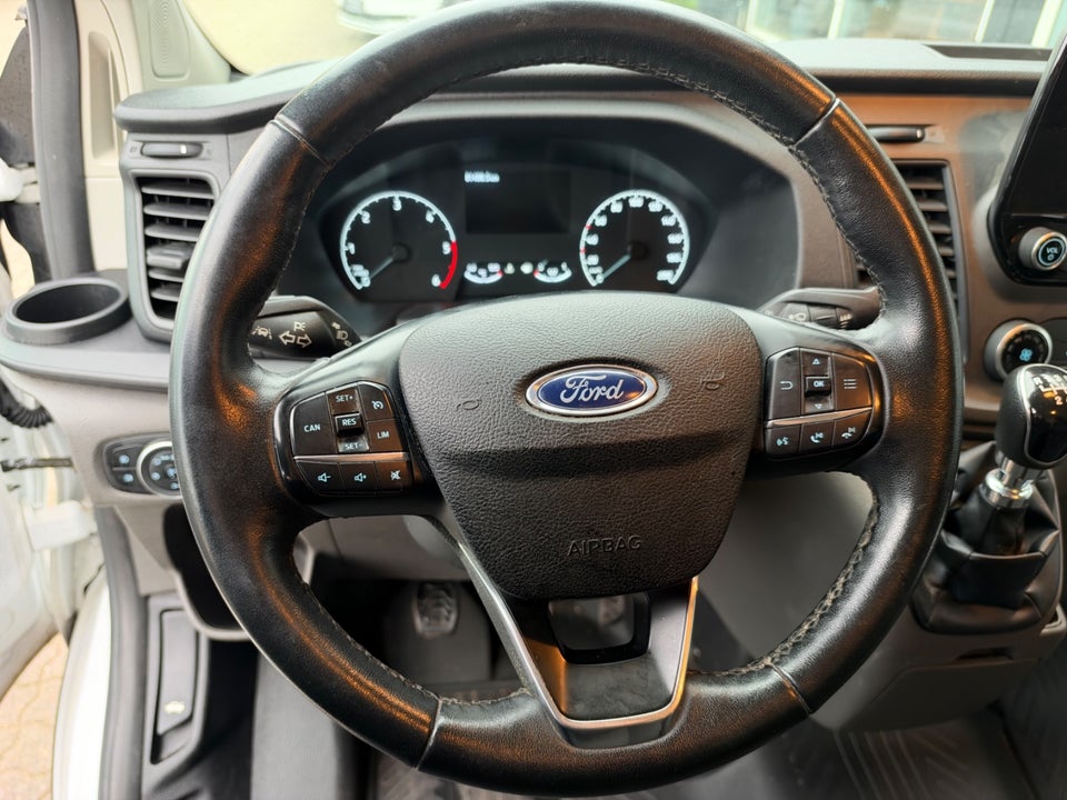 Ford Transit Custom 300 L2 2,0 TDCi 130 Trend