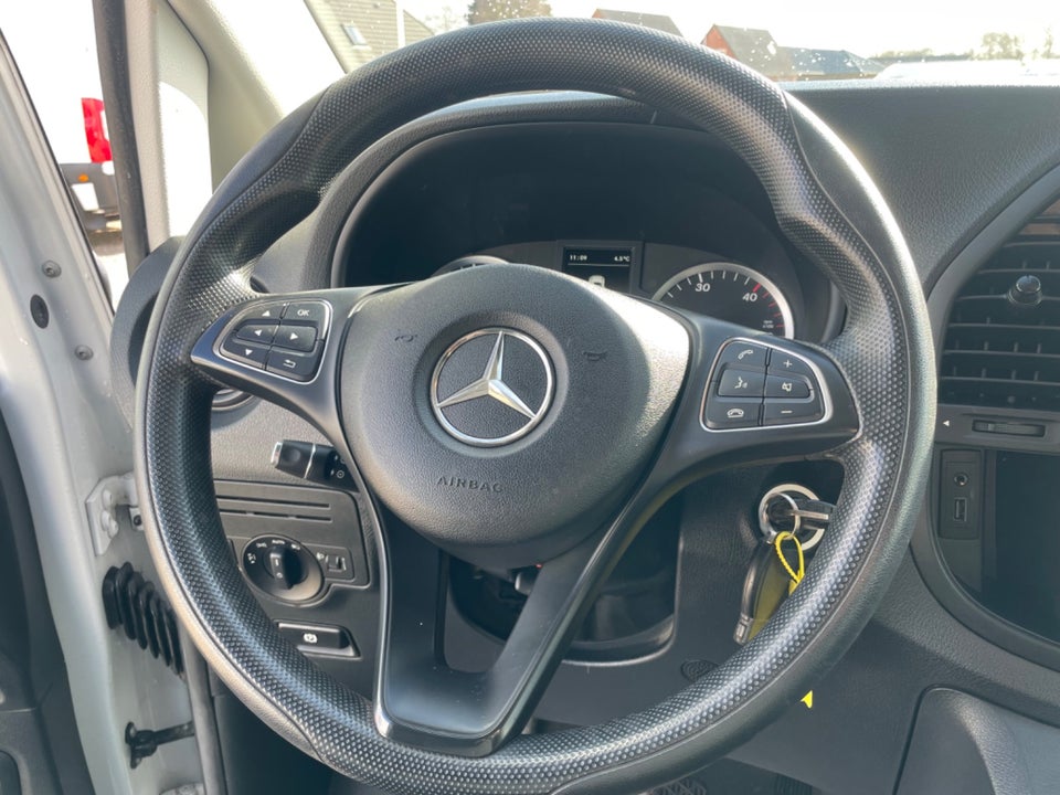 Mercedes Vito 114 2,2 CDi More L