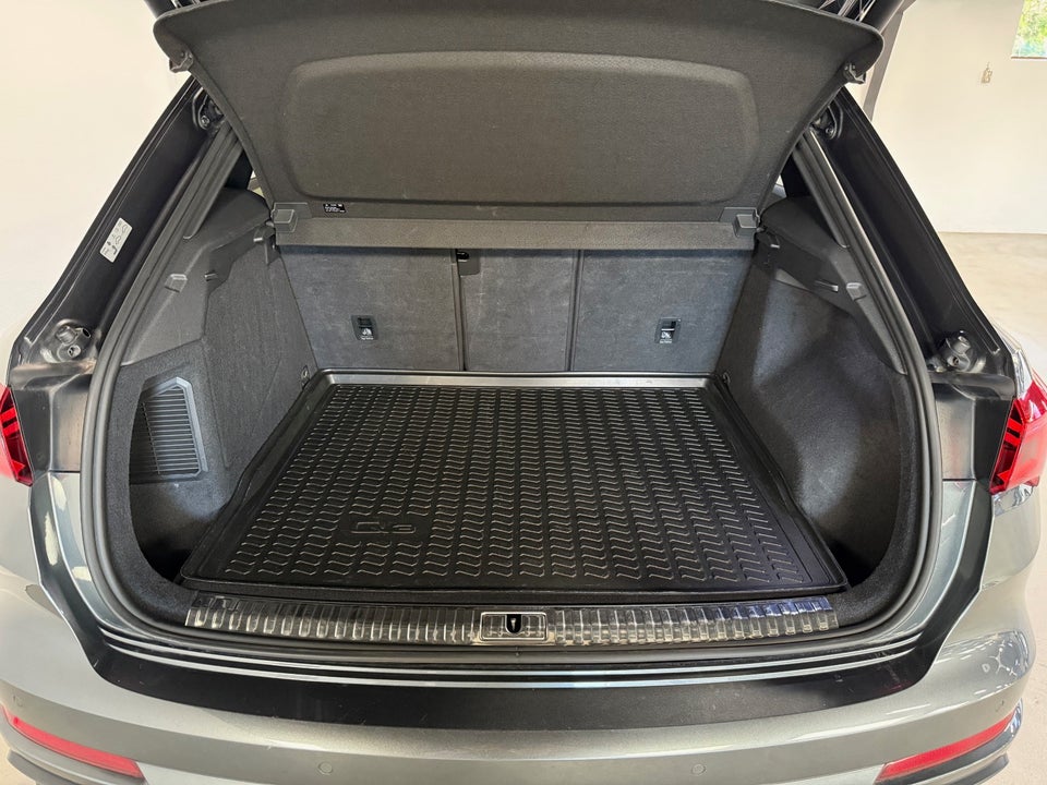 Audi Q3 45 TFSi e S-line Prestige S-tr. 5d