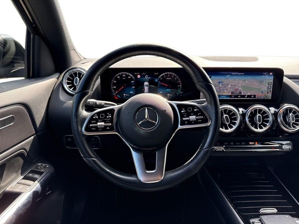 Mercedes GLA250 e 1,3 Progressive aut. 5d