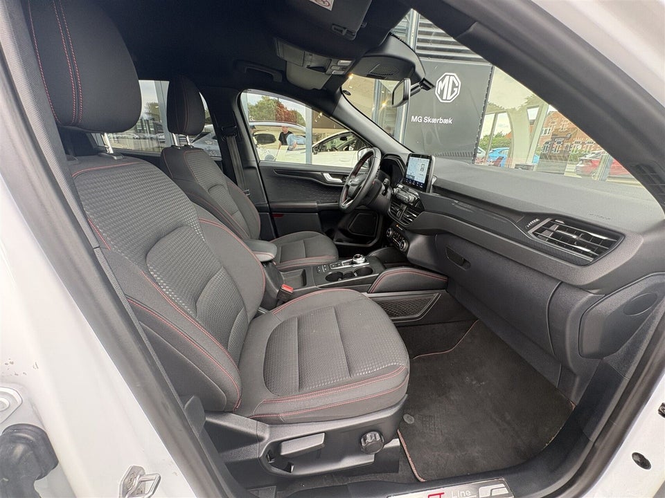 Ford Kuga 2,5 PHEV ST-Line CVT 5d