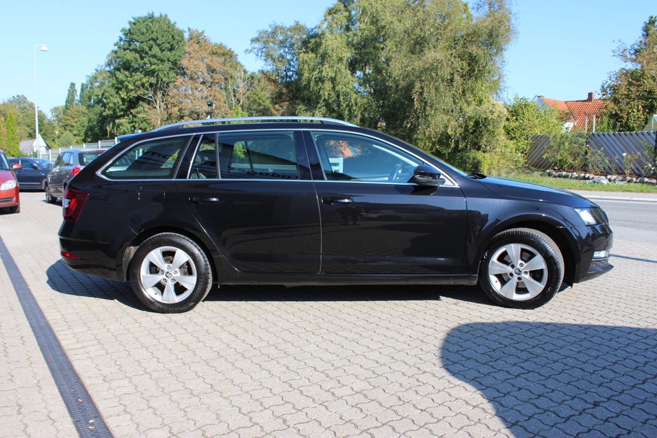 Skoda Octavia 2,0 TDi 150 Style Combi DSG 5d