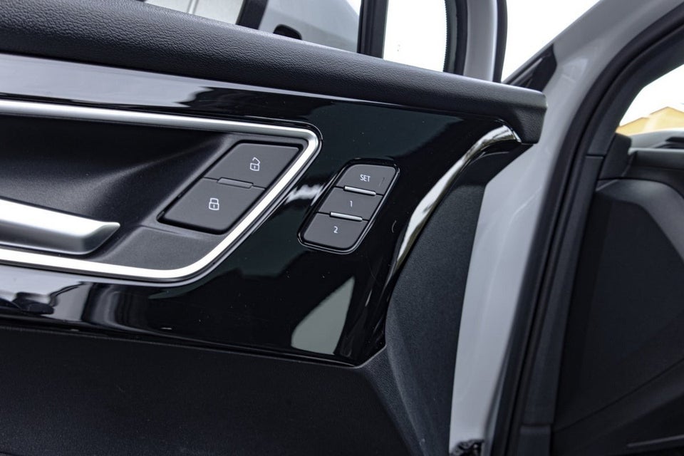 Audi Q4 e-tron 50 quattro 5d