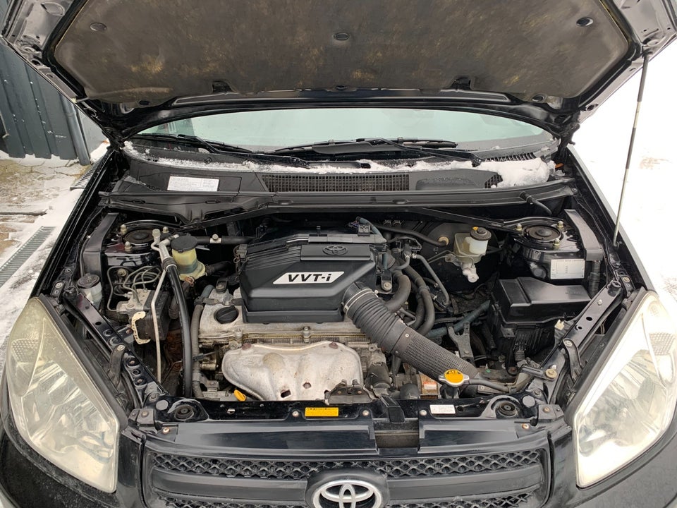 Toyota RAV4 2,0 VVT-i Wave 4x4 Van 5d