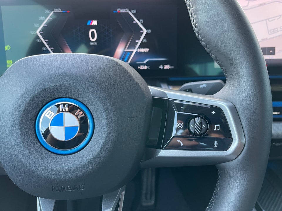 BMW i5 eDrive40 M-Sport 4d