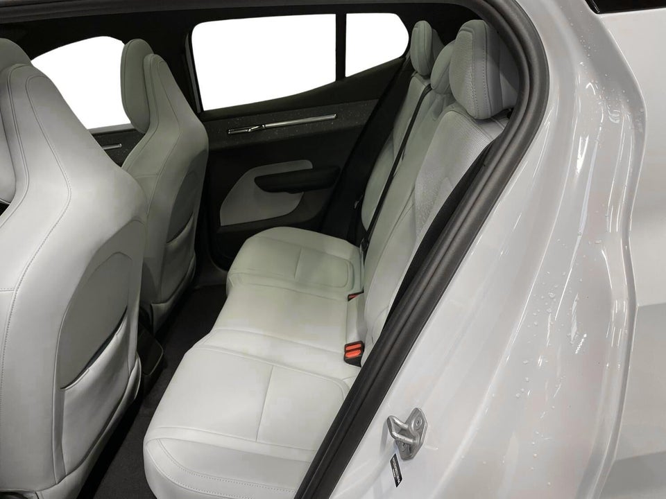 Volvo EX30 Twin Performance Ultra 5d