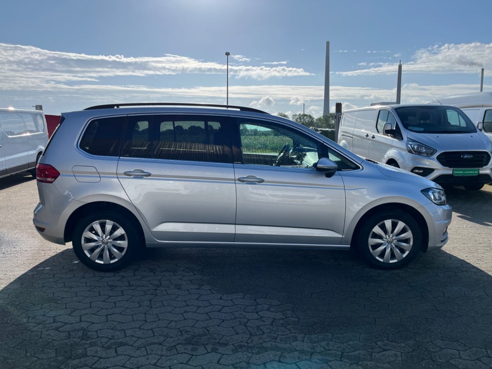 VW Touran 2,0 TDi 150 Comfortline+ DSG Van 5d