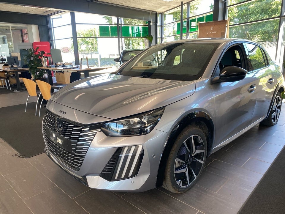 Peugeot e-208 54 GT 5d