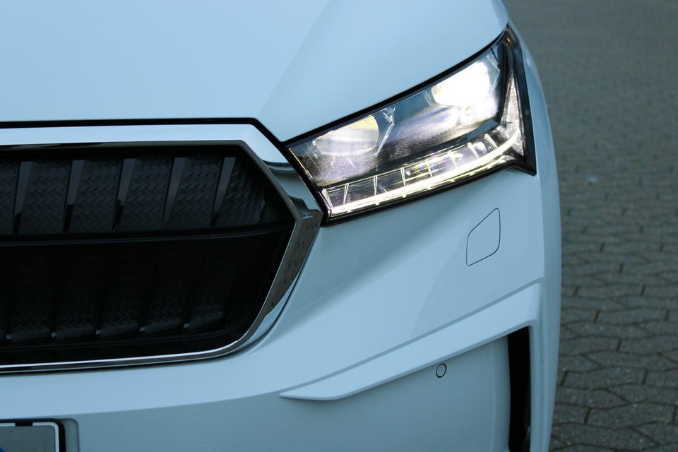 Skoda Enyaq 80 iV Suite 5d