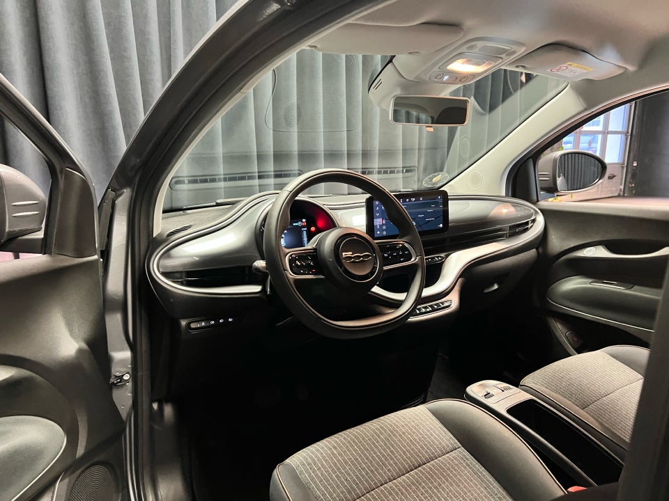 Fiat 500e 42 Icon 3d