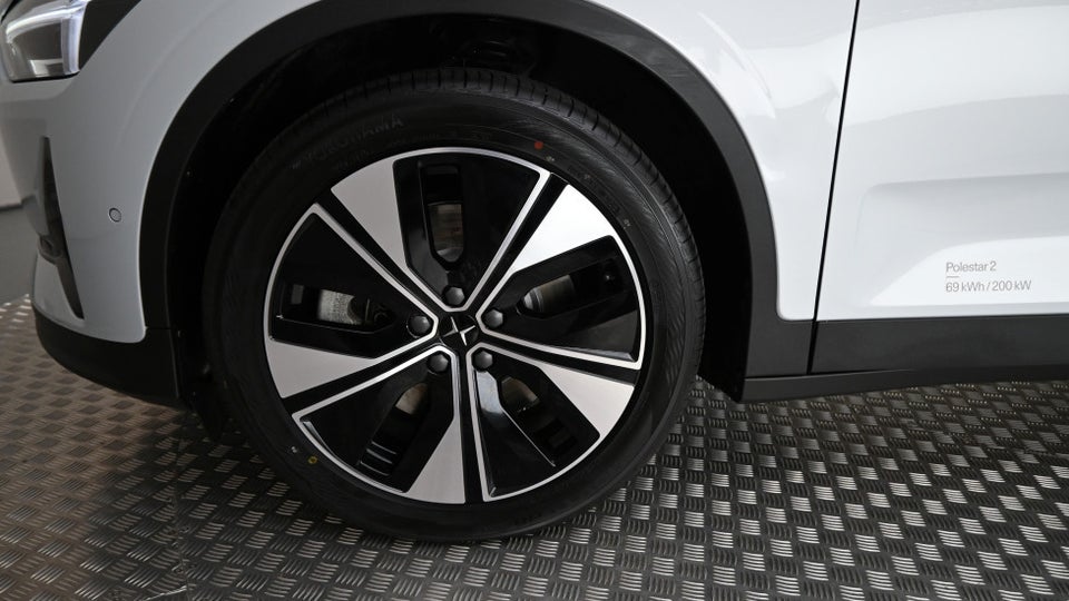 Polestar 2 Standard Range 5d