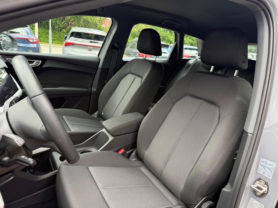 Audi Q4 e-tron 35  5d