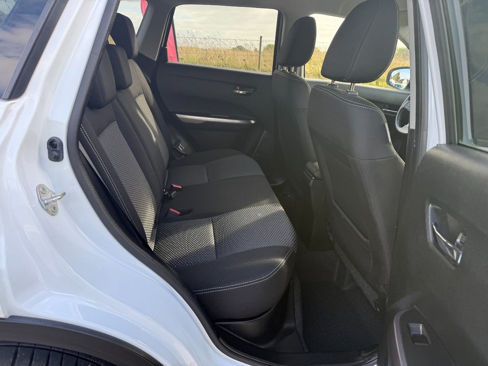 Suzuki Vitara 1,4 Boosterjet Active aut. 5d