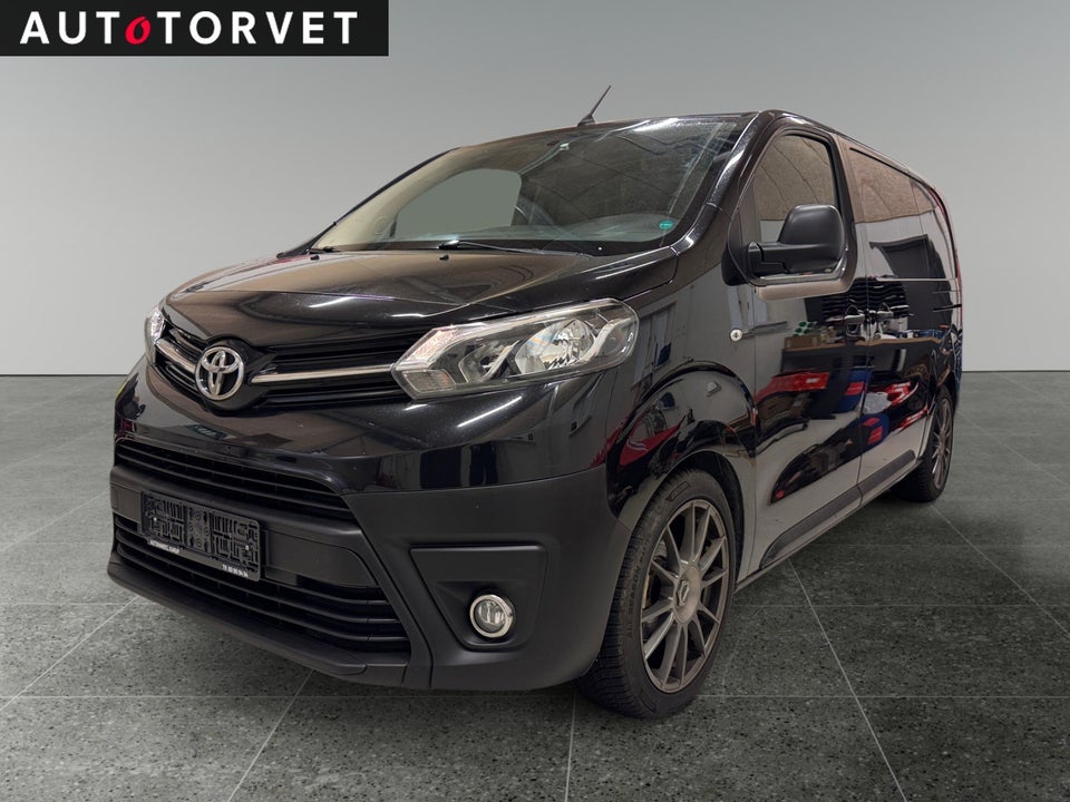 Toyota ProAce 2,0 D 180 Medium Comfort aut. 6d