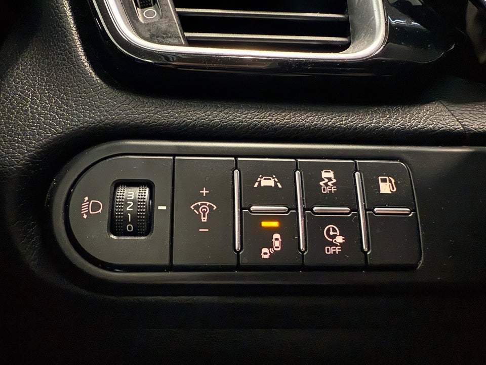 Kia XCeed 1,6 PHEV Upgrade Intro DCT 5d