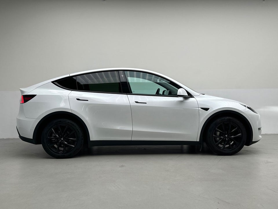 Tesla Model Y Long Range AWD 5d