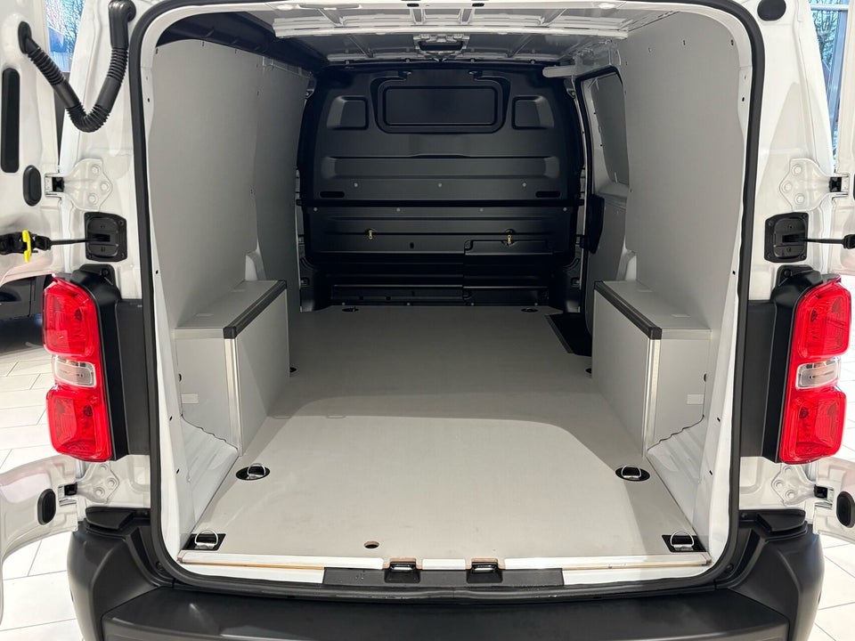 Peugeot e-Expert 75 L3 Plus Van