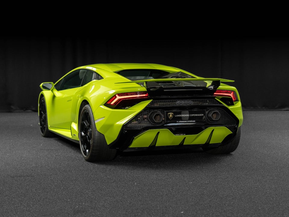Lamborghini Huracan 5,2 Tecnica RWD 2d