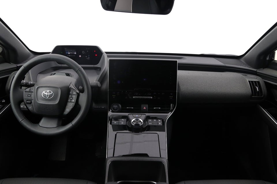 Toyota bZ4X Executive 5d